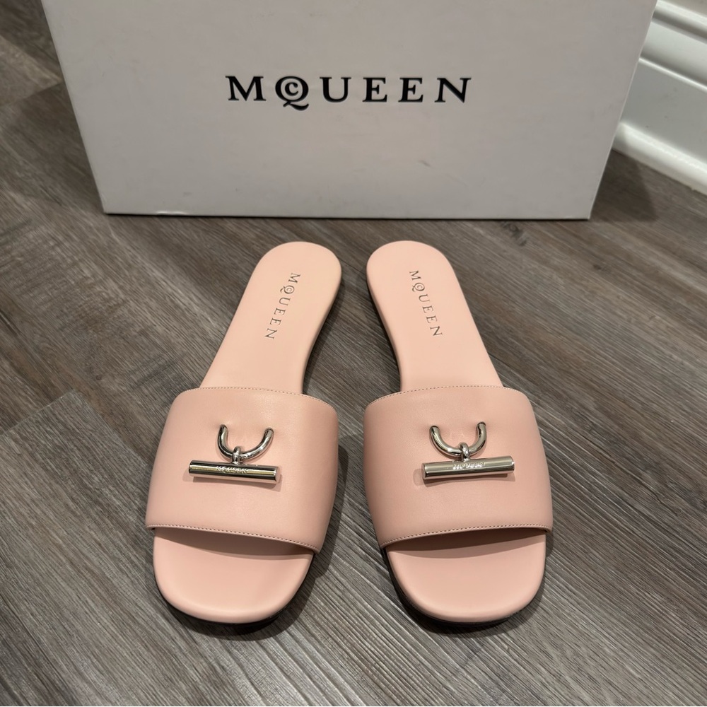 Alexander McQueen T-Bar Slide Leather Sandals in Blush